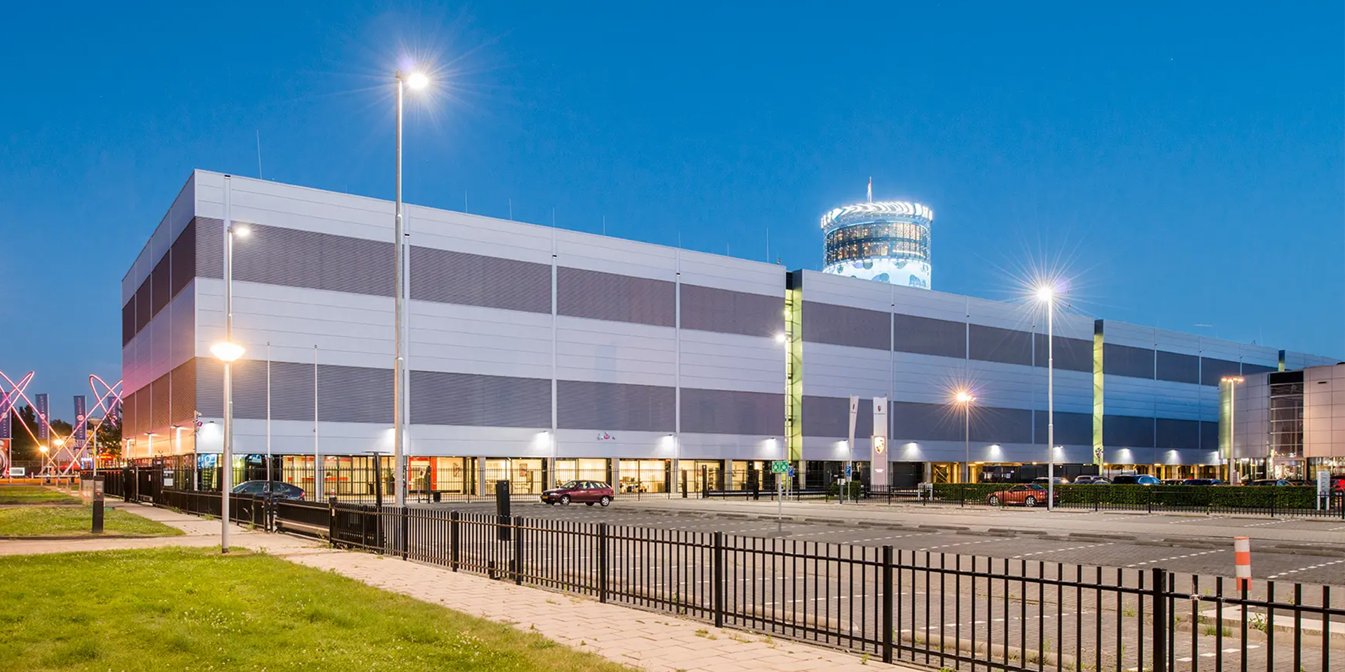 Equinix AMS-5 (AMS) Game Servers, Dedicated Servers, Bare-Metal Servers, Cloud Servers