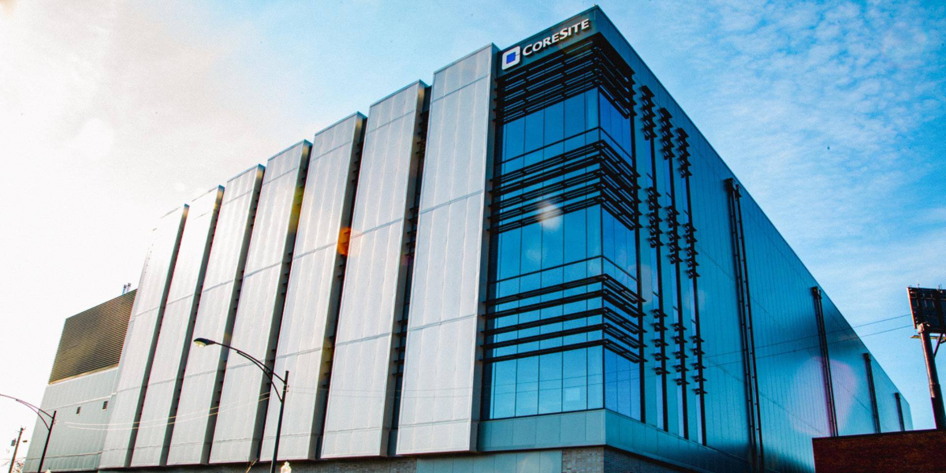 CoreSite Chicago (ORD) Game Servers, Dedicated Servers, Bare-Metal Servers, Cloud Servers