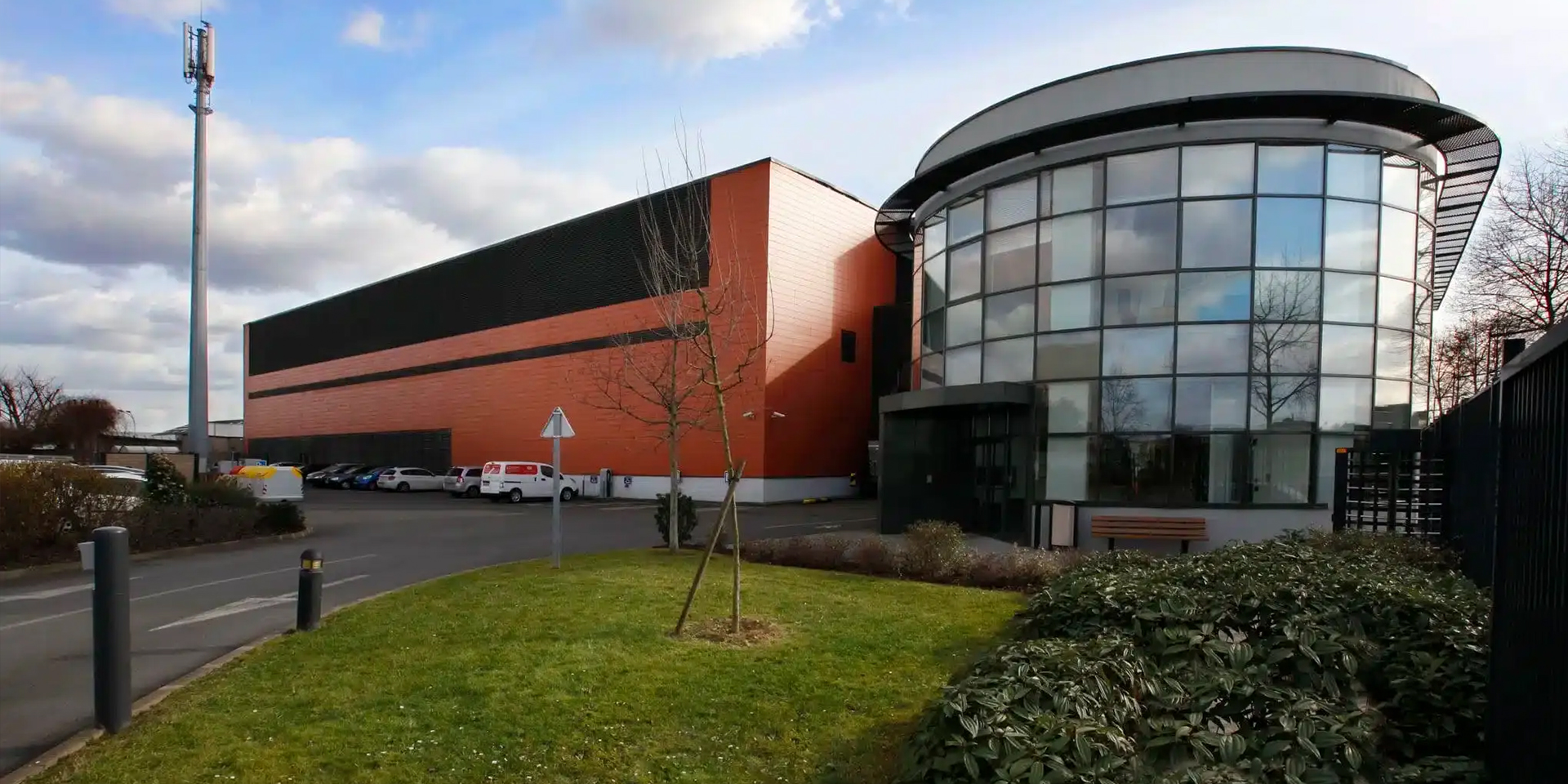 Equnix PAR-5 (PAR) Game Servers, Dedicated Servers, Bare-Metal Servers, Cloud Servers